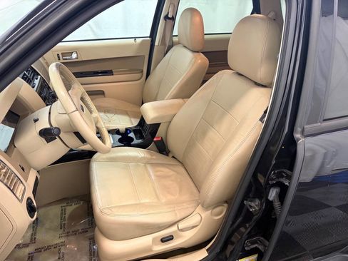 Used 2011 Ford Escape Limited w/ 302A Rapid Spec Order Code image 33