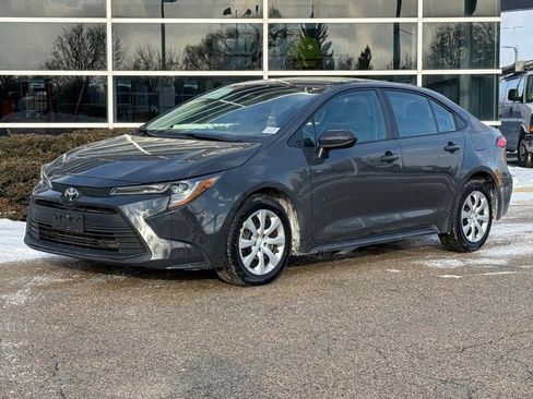 Used 2024 Toyota Corolla LE image 7