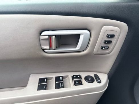 Used 2014 Honda Pilot Touring image 14