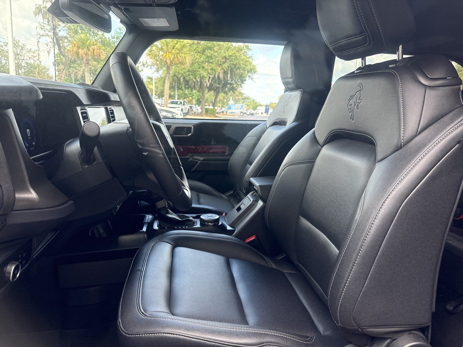 Used 2025 Ford Bronco Badlands AWD/4WD image 19