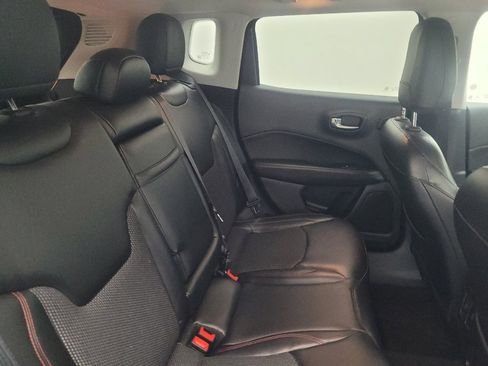 Used 2018 Jeep Compass Trailhawk w/ Navigation Group AWD/4WD image 19