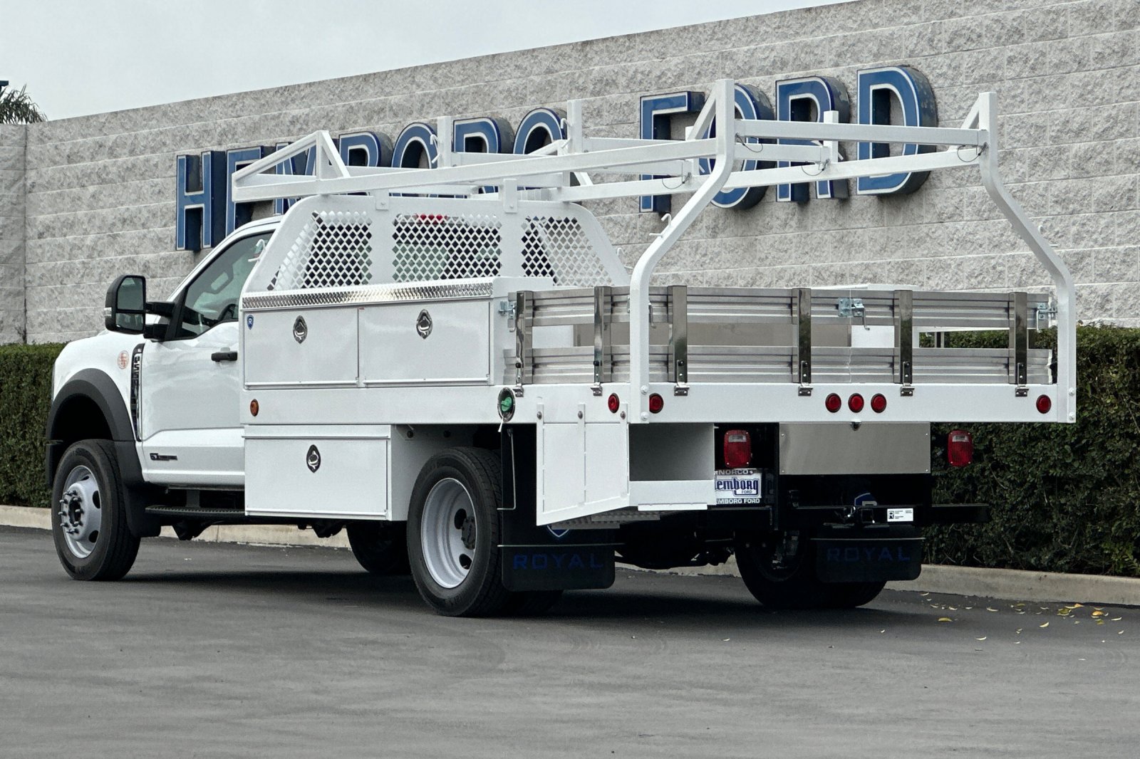 New 2026 Ford F550 2WD Regular Cab Super Duty image 6