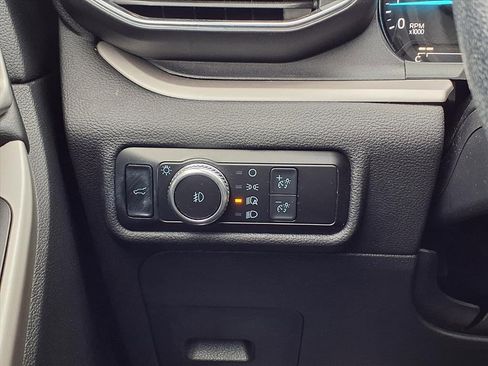 Used 2022 Ford Explorer XLT w/ Equipment Group 202A image 19