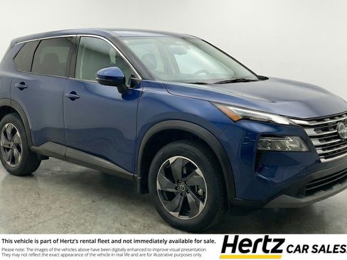 Used 2025 Nissan Rogue SV AWD/4WD image 1