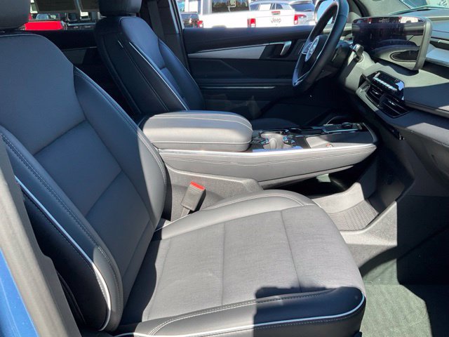 Used 2026 Buick Enclave Preferred FWD image 22
