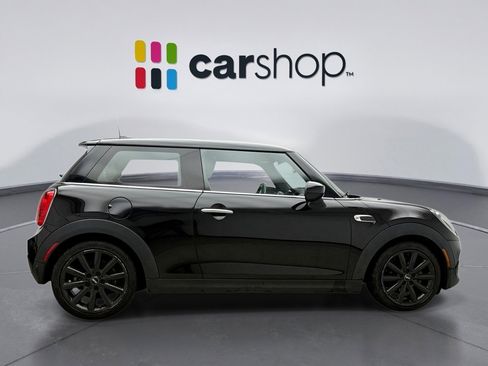 Used 2021 MINI Cooper 2-Door Hardtop image 6