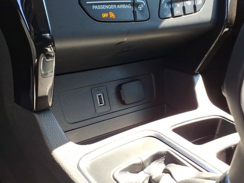 Used 2019 Ford Escape Titanium FWD image 24