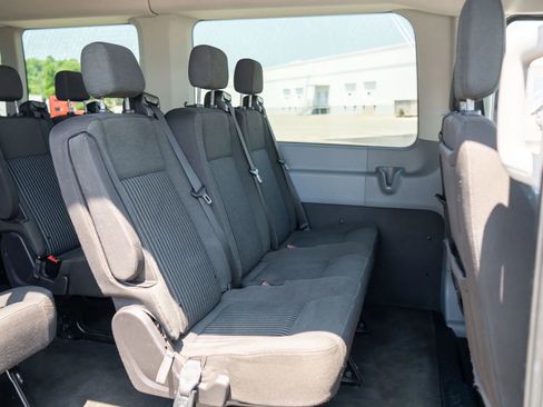 Used 2018 Ford Transit 350 XLT RWD image 20