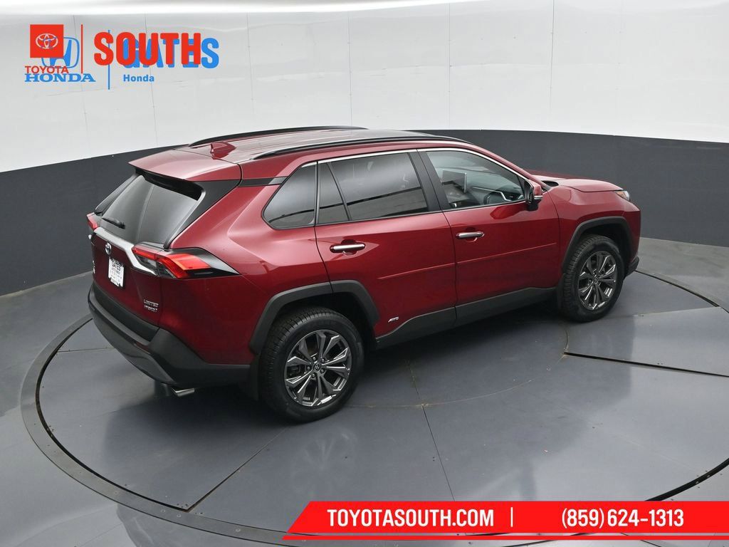 Used 2022 Toyota RAV4 Limited AWD/4WD image 45