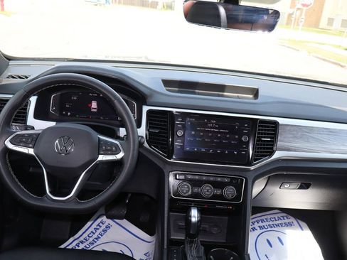 Used 2023 Volkswagen Atlas Cross Sport SE AWD/4WD image 6