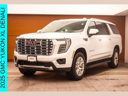 Used 2025 GMC Yukon XL Denali image 1
