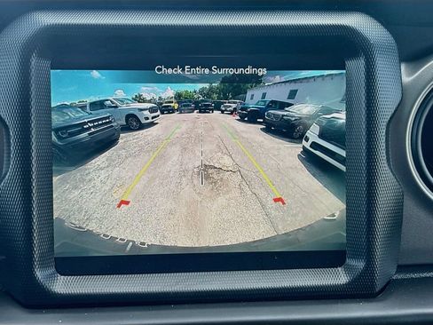 Used 2023 Jeep Wrangler Unlimited w/ 8.4" Radio Group AWD/4WD image 15