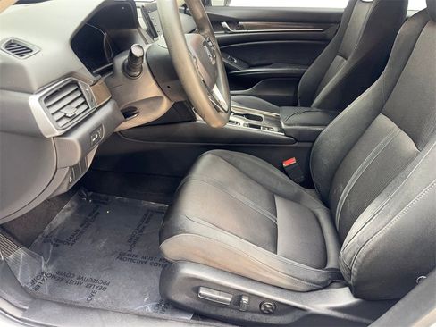 Used 2018 Honda Accord EX image 26