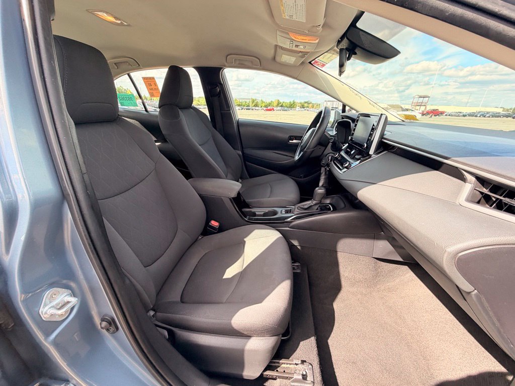 Used 2020 Toyota Corolla LE FWD image 13