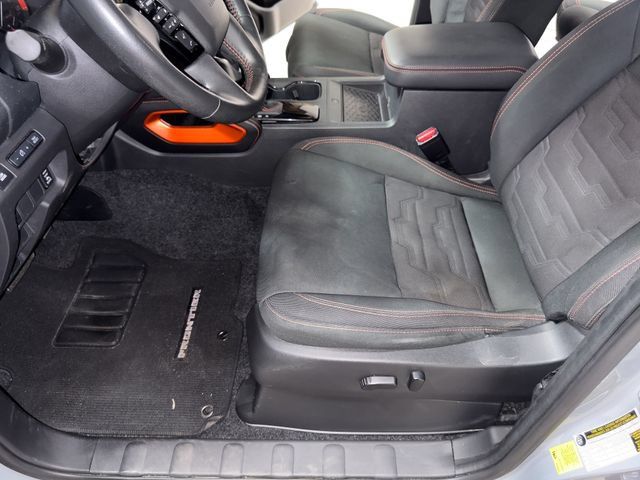 Used 2022 Nissan Frontier Pro-X RWD image 11