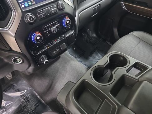 Used 2021 Chevrolet Silverado 1500 LT AWD/4WD image 25