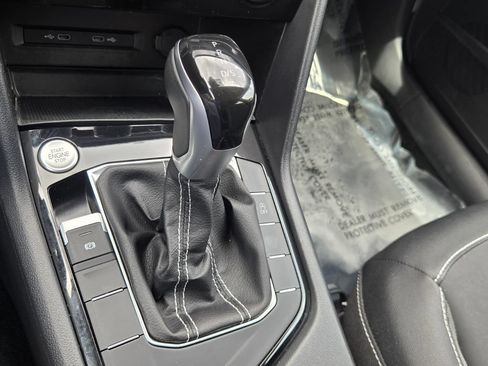 Certified 2023 Volkswagen Taos SE FWD image 19