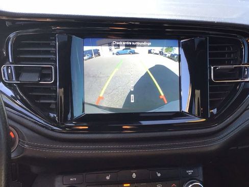 Used 2022 Dodge Durango GT image 24