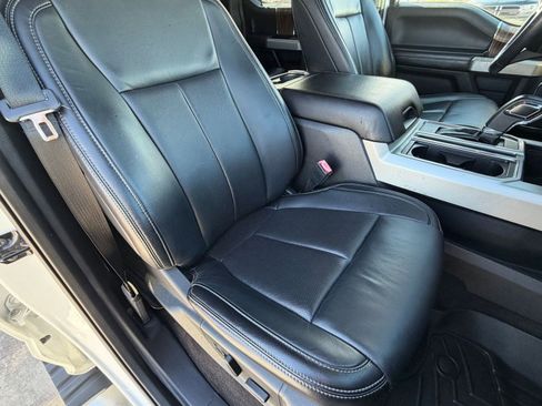 Used 2020 Ford F150 Lariat image 21