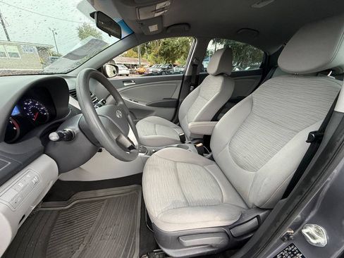 Used 2016 Hyundai Accent SE FWD image 11