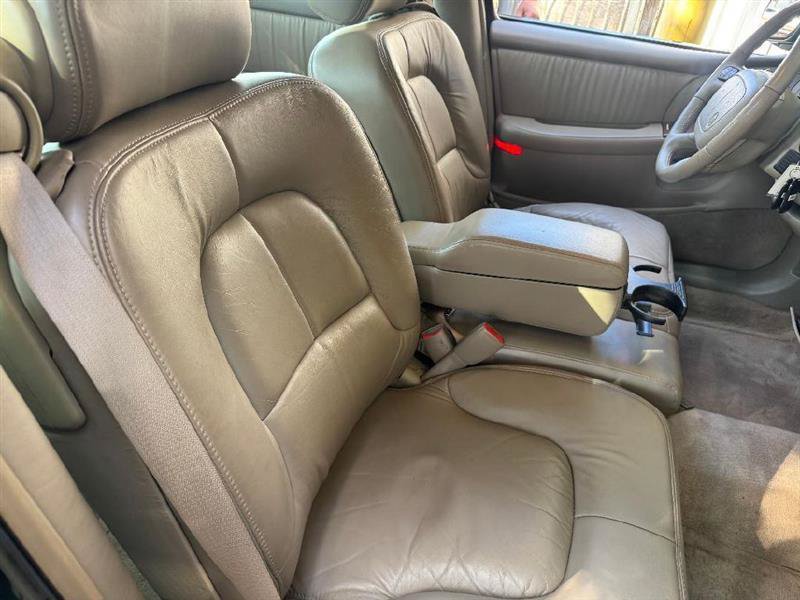 Used 1999 Buick Park Avenue w/ Prestige Opt Pkg FWD image 26