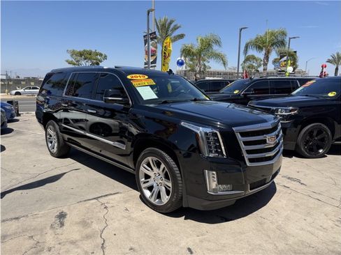 Used 2019 Cadillac Escalade ESV Premium Luxury AWD/4WD image 8