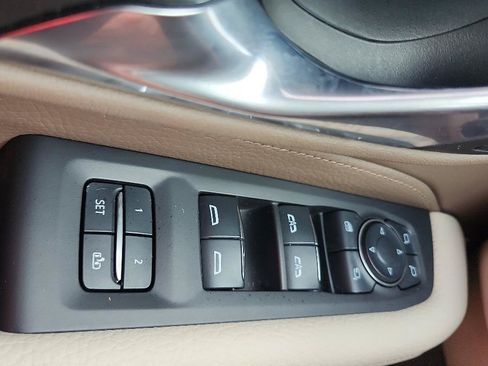 Used 2024 GMC Yukon Denali AWD/4WD image 23