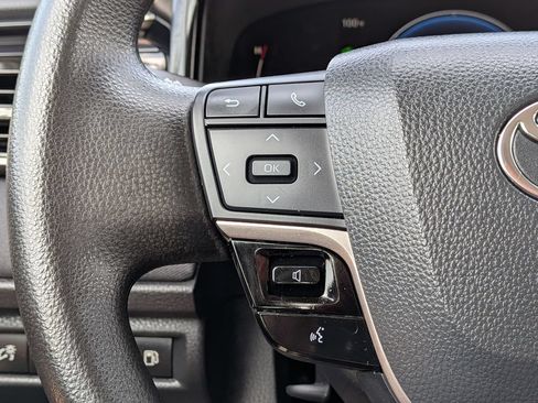 Used 2025 Toyota Camry LE FWD image 21