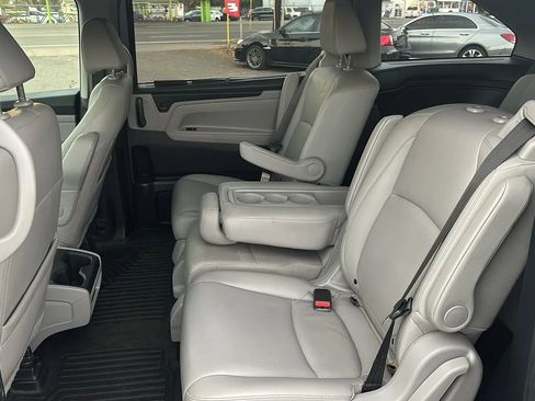 Used 2018 Honda Odyssey EX-L image 10