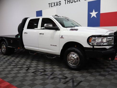 Used 2019 RAM 3500 Tradesman AWD/4WD image 15