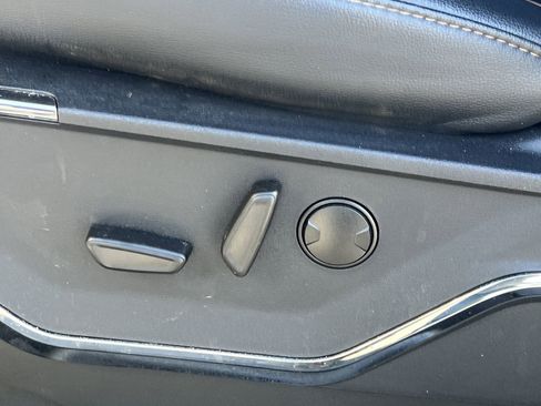 Used 2024 Ford F150 Lariat w/ FX4 Off-Road Package image 26