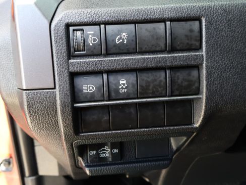 Used 2025 Toyota Tacoma TRD Off-Road image 22