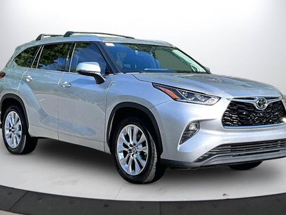 Used 2021 Toyota Highlander Limited