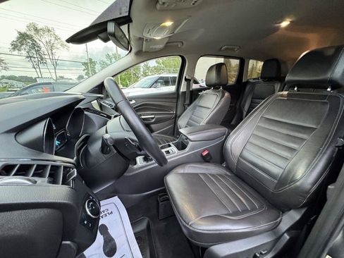 Used 2017 Ford Escape Titanium AWD/4WD image 14