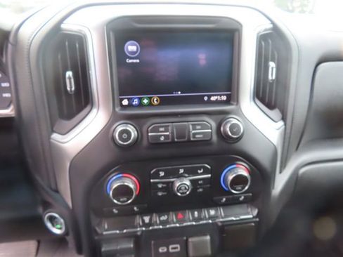 Used 2021 Chevrolet Silverado 2500 LT w/ Convenience Package image 32