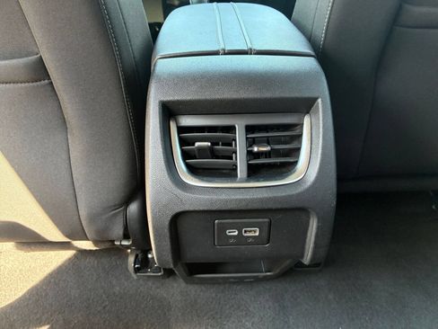 Used 2025 Chevrolet Blazer LT FWD image 22