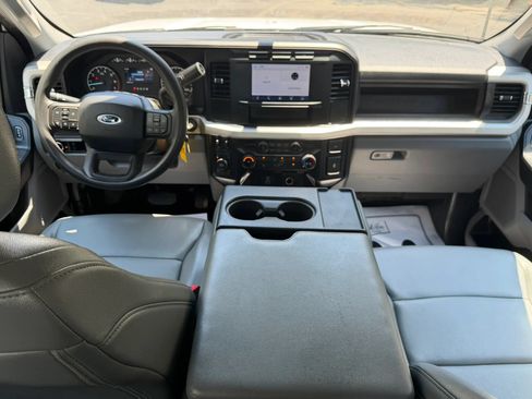 Used 2023 Ford F250 XL w/ Snow Plow Prep Package AWD/4WD image 11