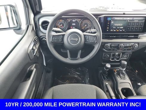 Used 2025 Jeep Wrangler Unlimited Sport AWD/4WD image 22