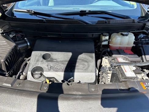 Used 2018 Buick Enclave Premium FWD image 12