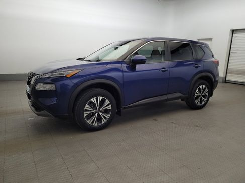 Used 2023 Nissan Rogue SV AWD/4WD image 2