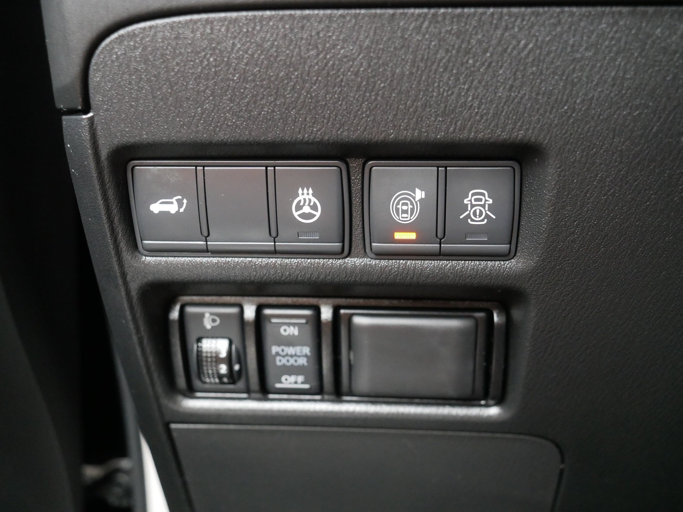 Certified 2019 Nissan Armada Platinum w/ Captain's Chairs Package AWD/4WD image 26