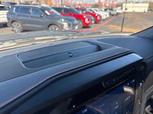 Used 2025 Ford F150 Raptor AWD/4WD image 28