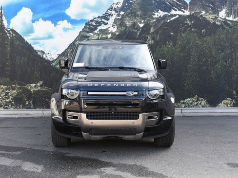 Used 2021 Land Rover Defender 90 X image 5