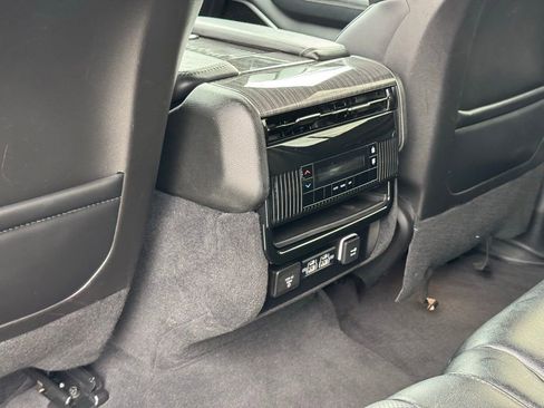 Used 2022 Jeep Wagoneer Series II image 33