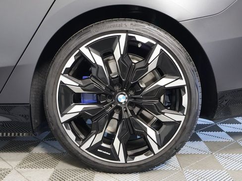 Used 2025 BMW i5 M60 AWD/4WD image 16