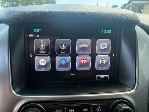 Used 2019 Chevrolet Suburban LT AWD/4WD image 26