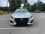 Used 2024 Nissan Altima 2.5 SV image 3