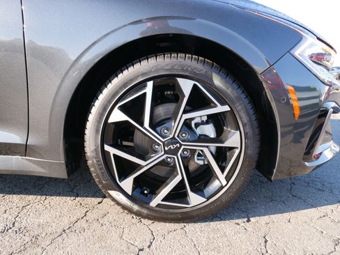 New 2025 Kia K5 EX image 10