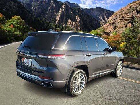 Used 2022 Jeep Grand Cherokee Summit w/ Advanced Protech Group IV image 3