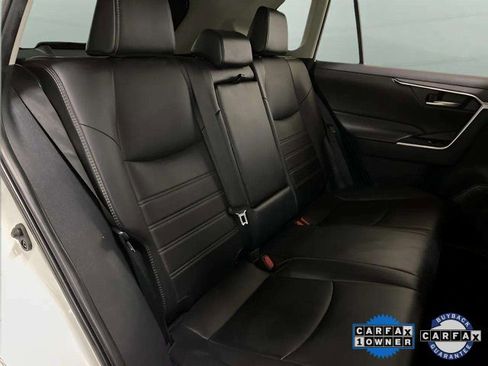 Used 2024 Toyota RAV4 XLE Premium image 74
